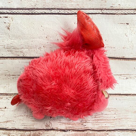 DESPICABLE ME Minion Mayhem Female Kyle Plush - Picture 7 of 9